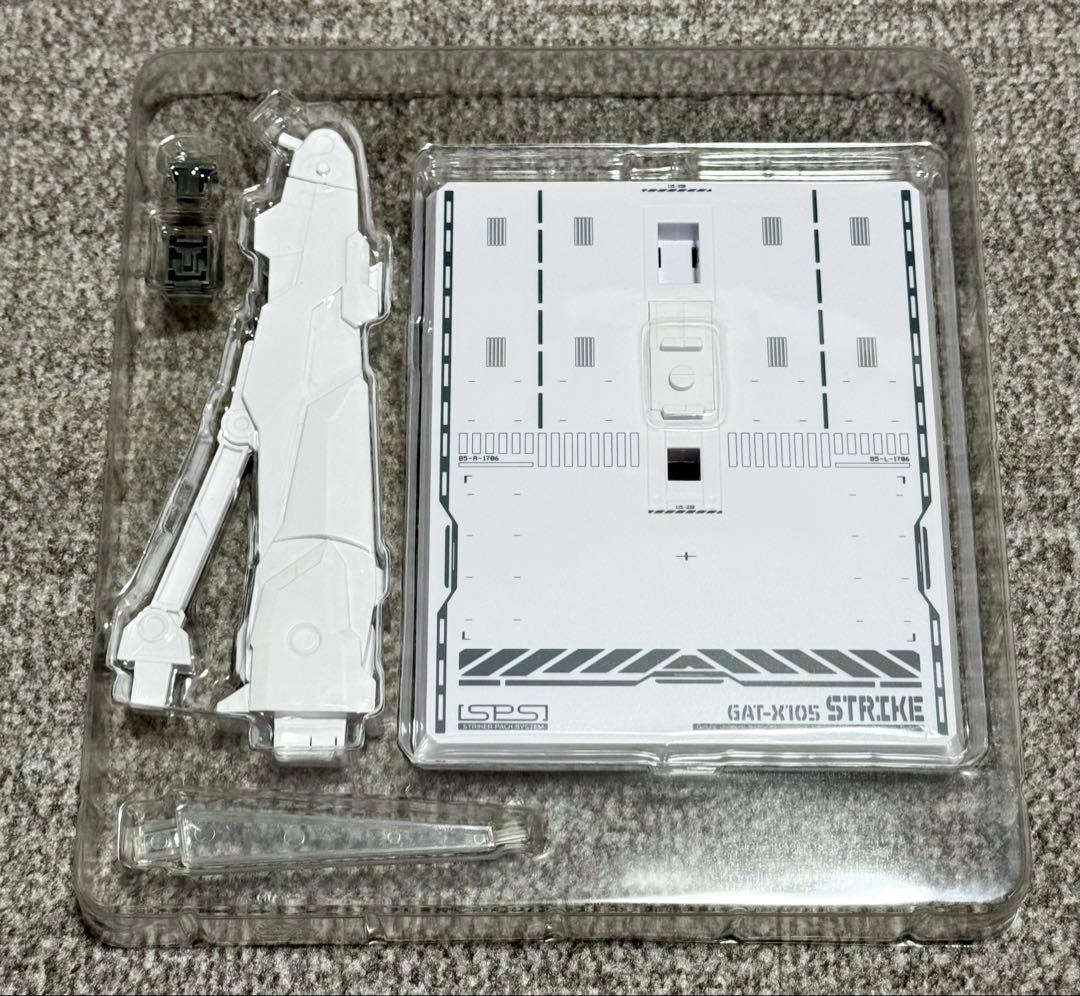 【12/16まで】メタルビルド ストライクガンダム ヘリオポリス ロールアウト