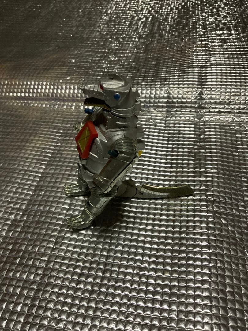 メカゴジラ・超合金。ミロのビーナス状態。【両腕が欠品しております　ブルマーク】