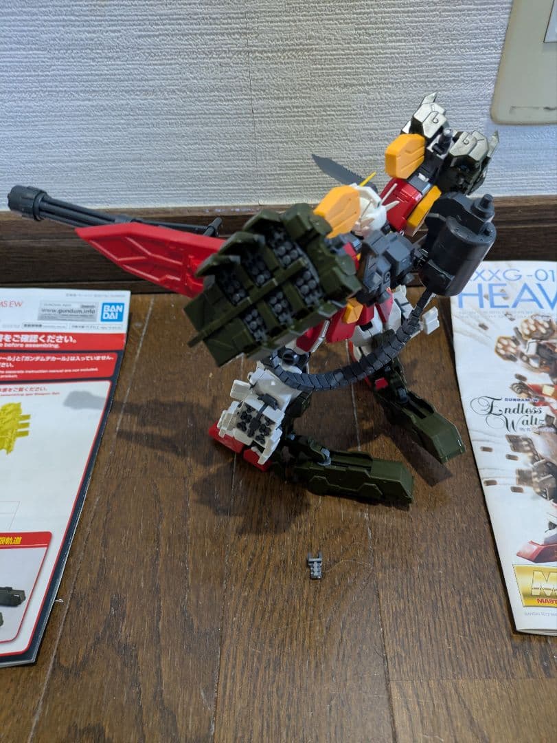 プラモデル ガンダム　ガンプラ　MG ヘビーアームズ　イーゲル装備　ジャンク