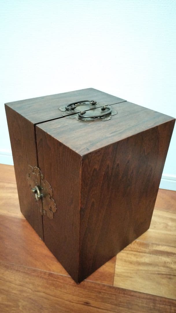 亀*ん様 薬箱　薬箪笥　李調家具　24杯 折り畳み式 中国 民芸 骨董 アンティ