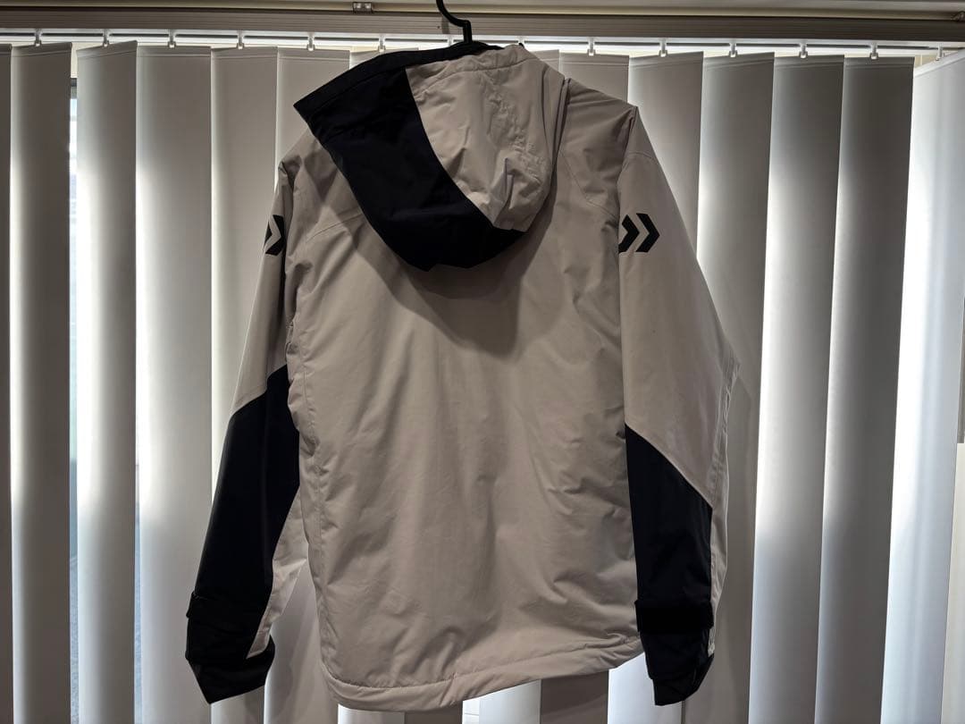 ダイワDW-3424 レインマックス ハイロフトウィンタースーツMライトグレー