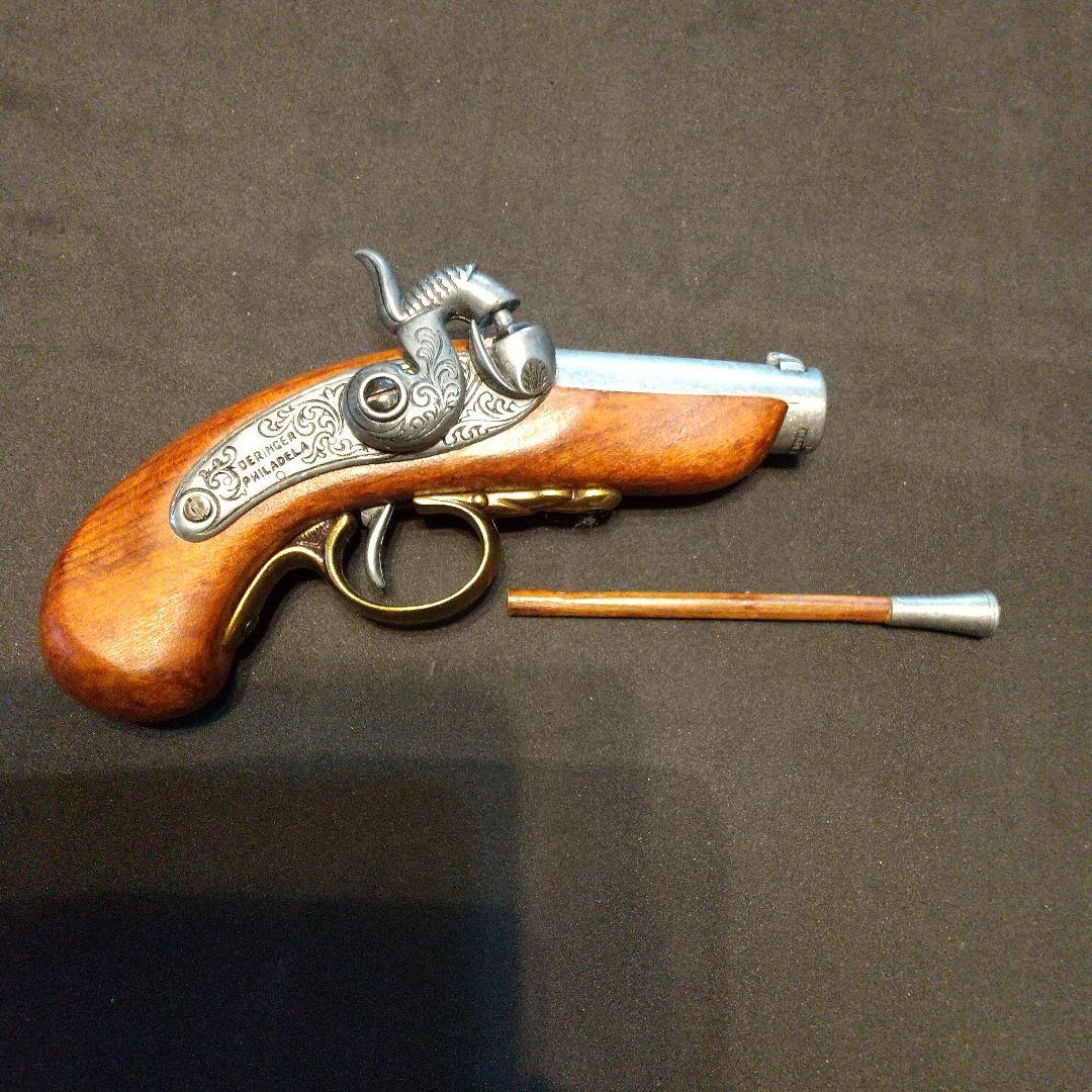 フリントロック式装飾用銃3丁 船舶舵取り付き