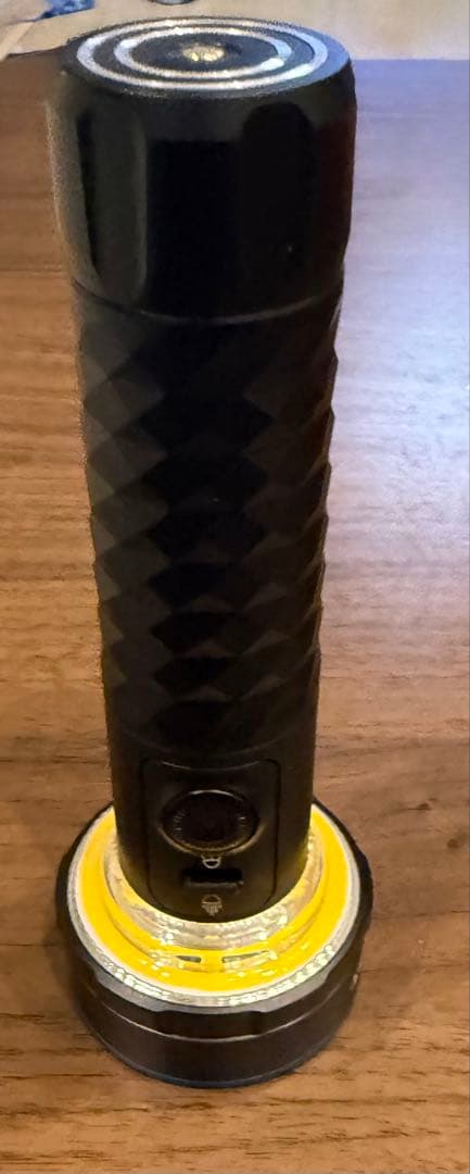 Olight Prowess 懐中電灯 5000ルーメン