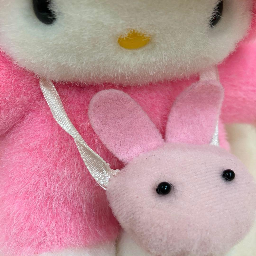 ハローキティ　うさぎ　着ぐるみ　ぬいぐるみ