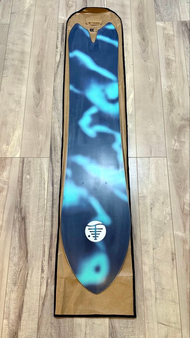 新品Burtonファミリーツ リー3DチャンネルサーファーFat Top 156