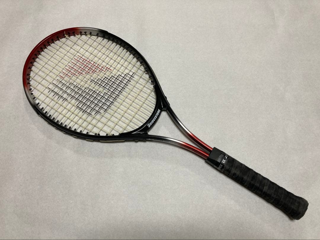 ブリヂストン　テニスラケット　BRA520