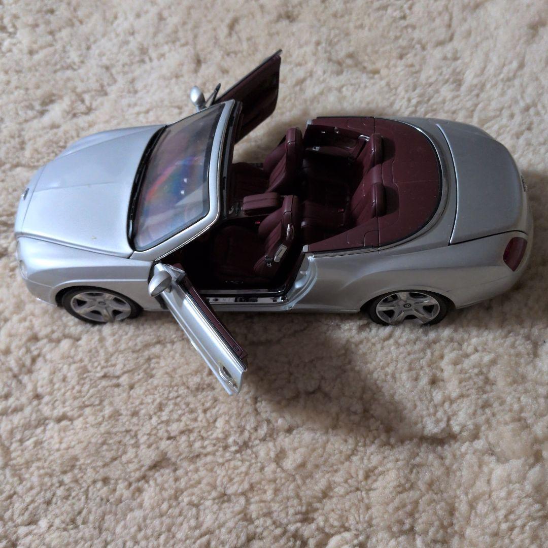 【値下げ】ベントレー コンバーチブル ミニカー シルバー