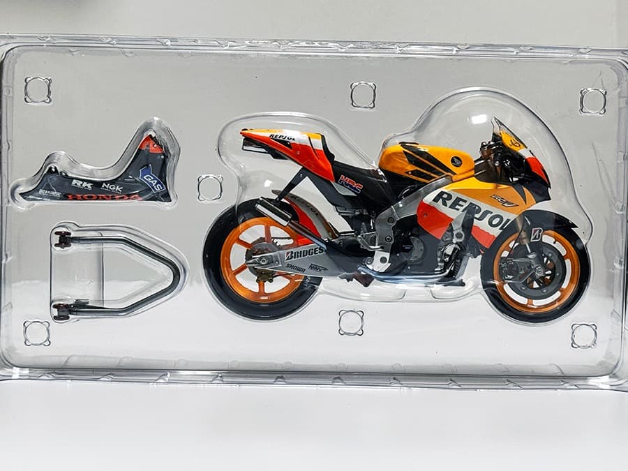 ミニチャンプス 1/12 ホンダ RC212V ダニ・ペドロサ 2009