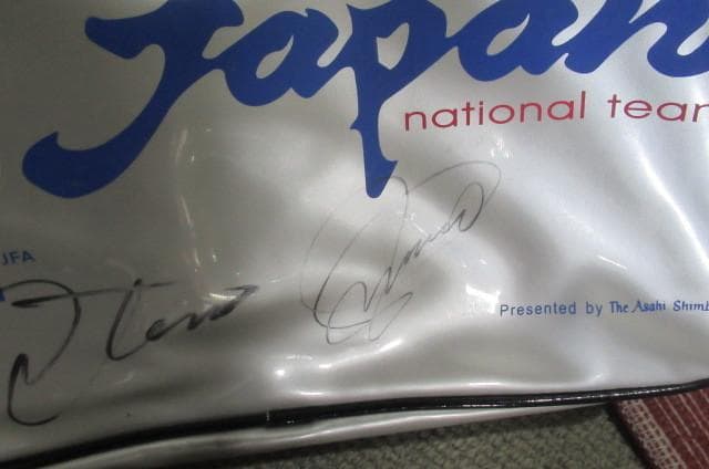 希少品直筆サイン数人日本代表molten(モルテン)エナメルボストンバック