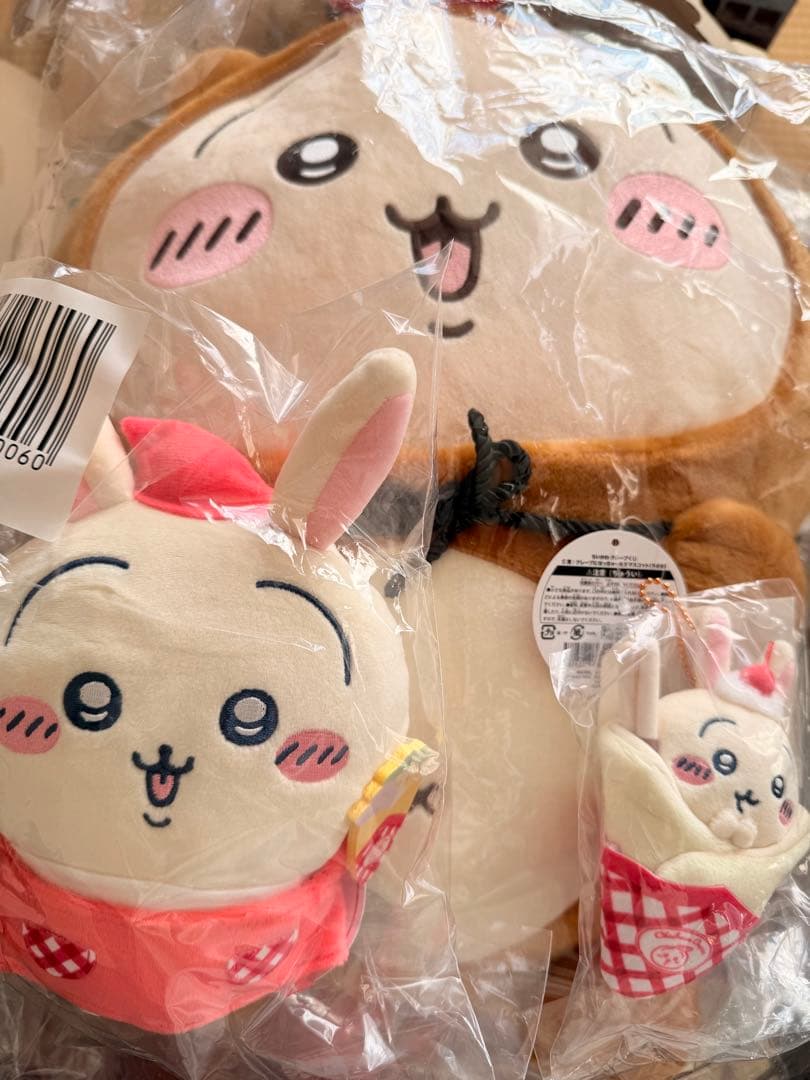 ちいかわくじ たぬきだもんくじ A賞 クレープくじ B賞 C賞 うさぎ