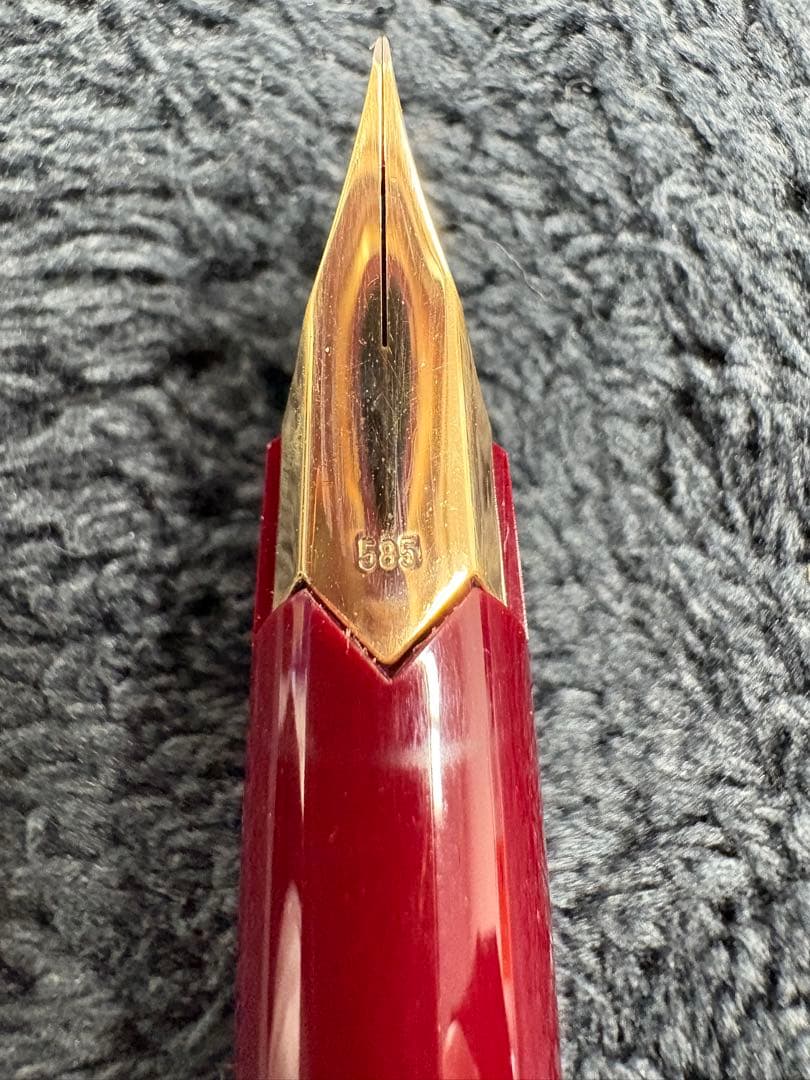 Montblanc 赤 万年筆 専用ボックス付き