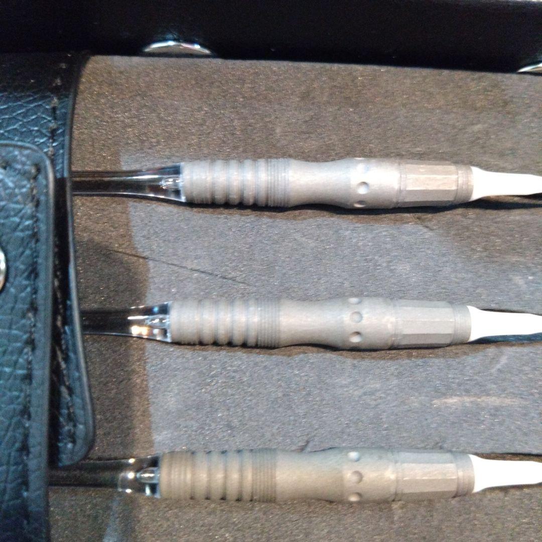 ダーツ JOKER D CRYSTAL VINCENT