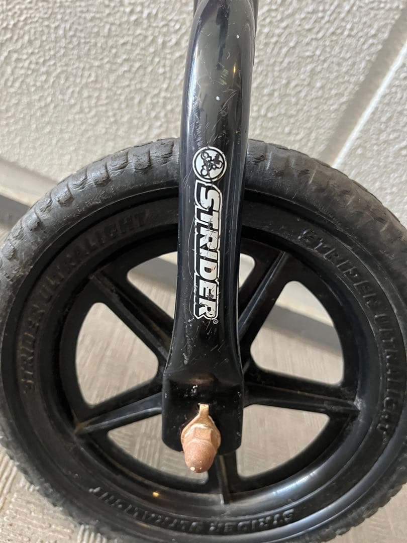 ストライダースポーツモデル12インチレッド ＋ヘルメット(47〜51㎝)セット