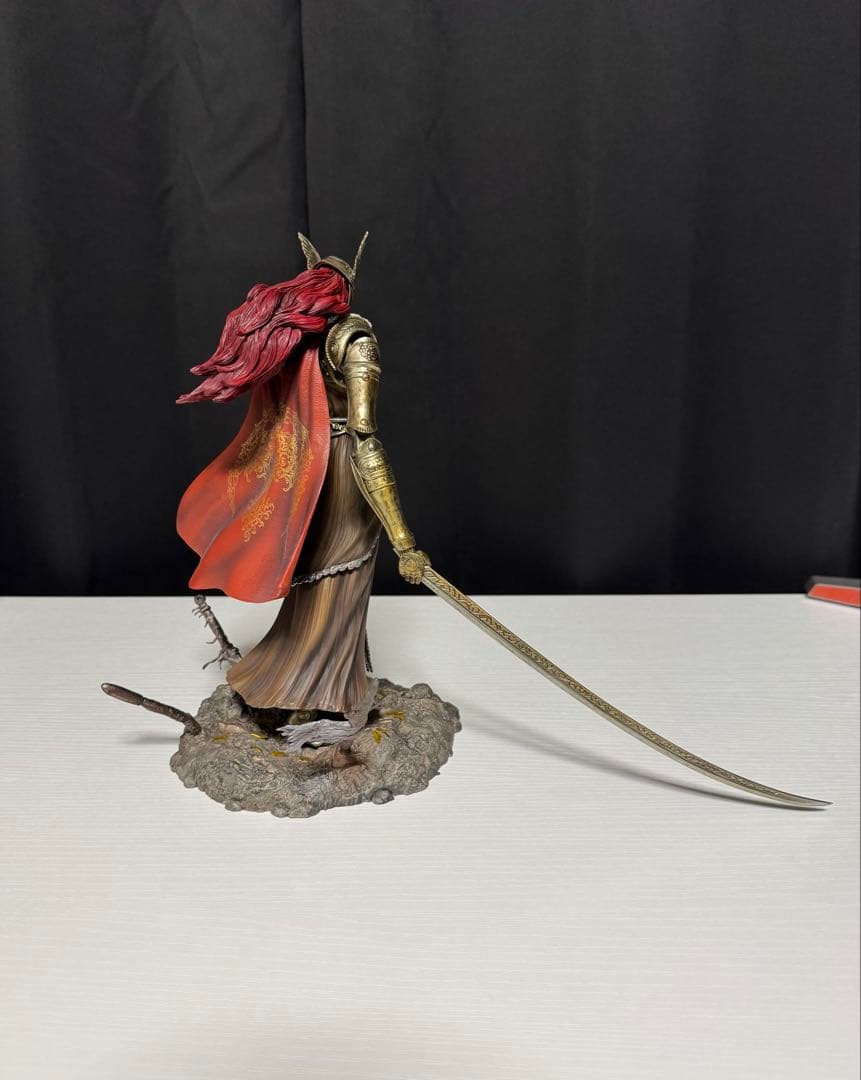 エルデンリング　コレクターズエディション　マレニア　リペイント　フィギュア