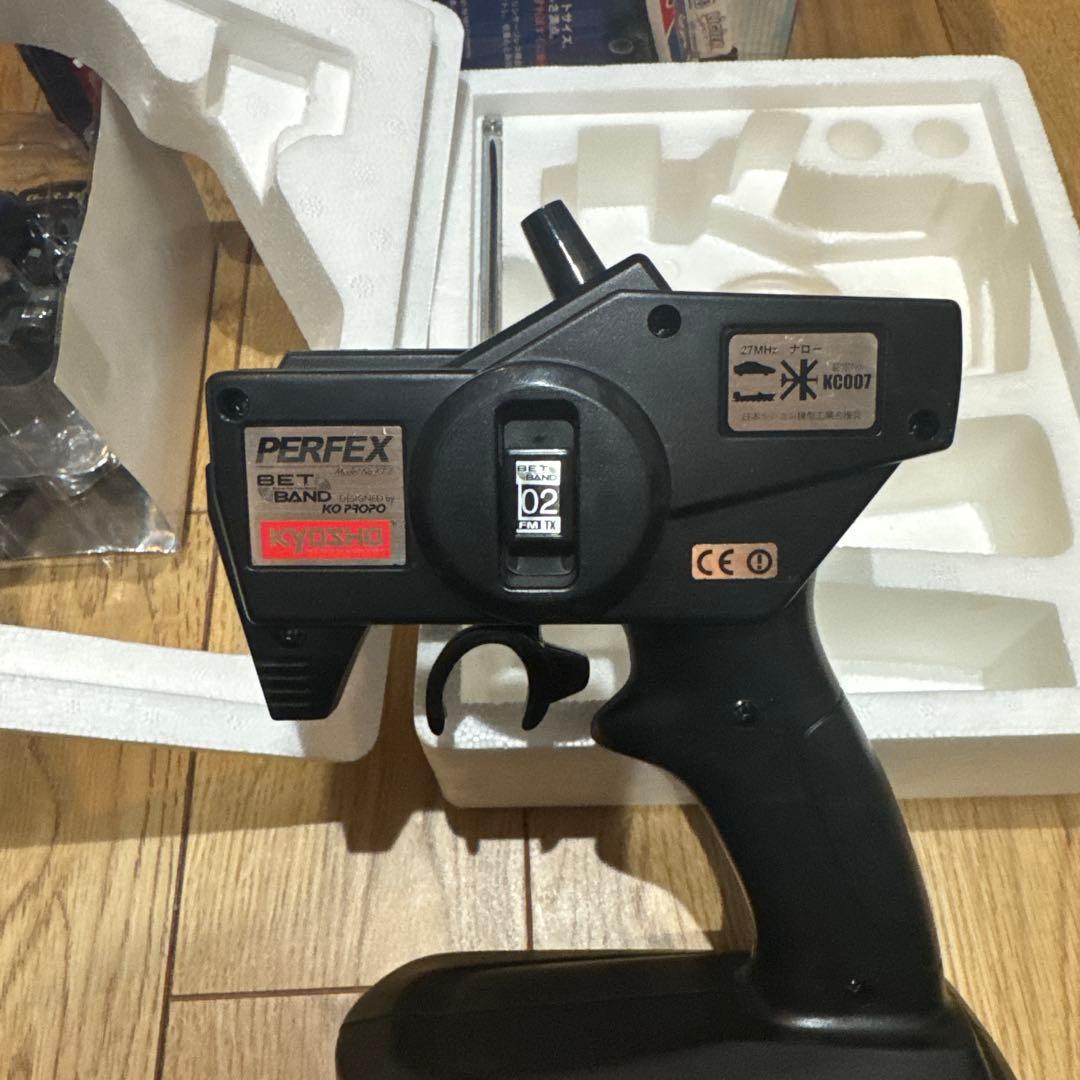 京商　ミニッツフォーミュラボート 船体、トレーラーセット