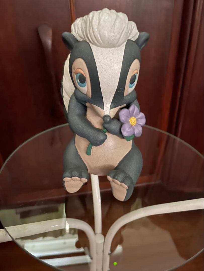 ディズニーフィギュア　バンビフラワー