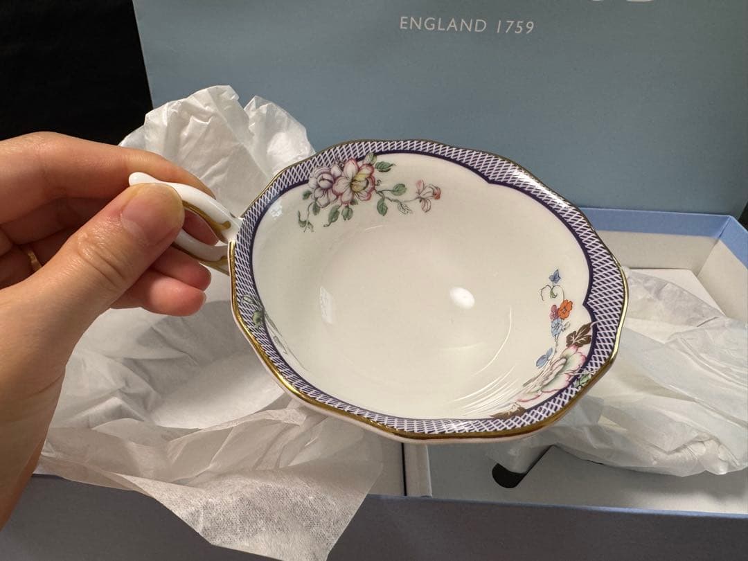  花柄カップとソーサーセット