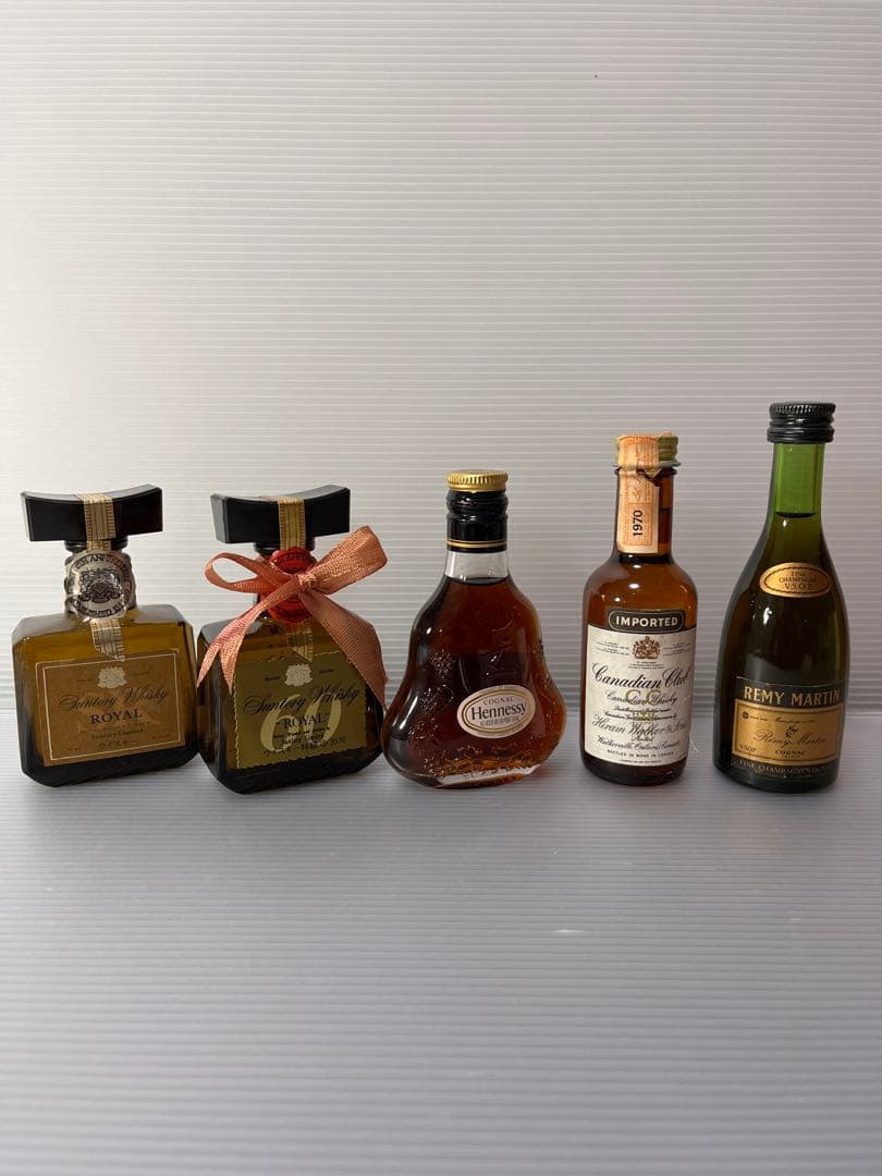 古酒/ミニチュアボトル/ウイスキー/ブランデー/コレクション