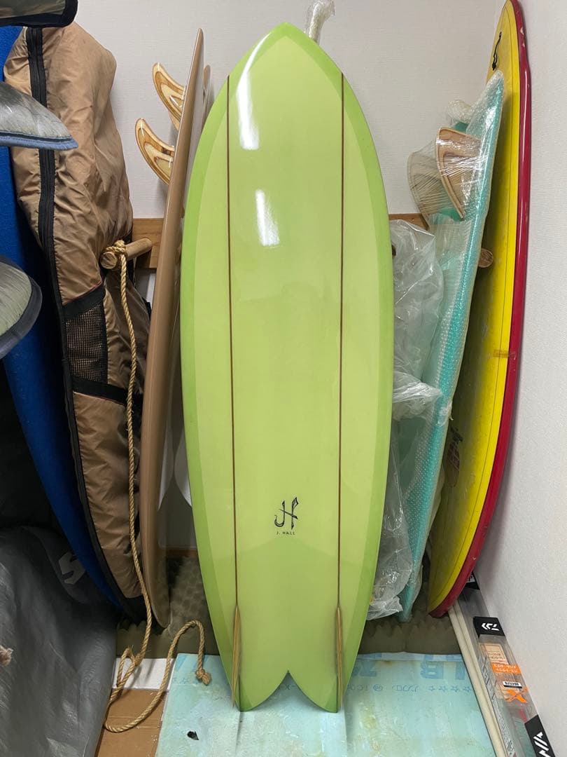 ジョシュホールサーフボード 5‘11“ツインフィンフィッシュ