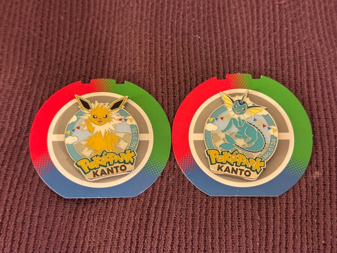 シャワーズ　サンダース　ポケモン カントー ピンバッジセット ピンズ