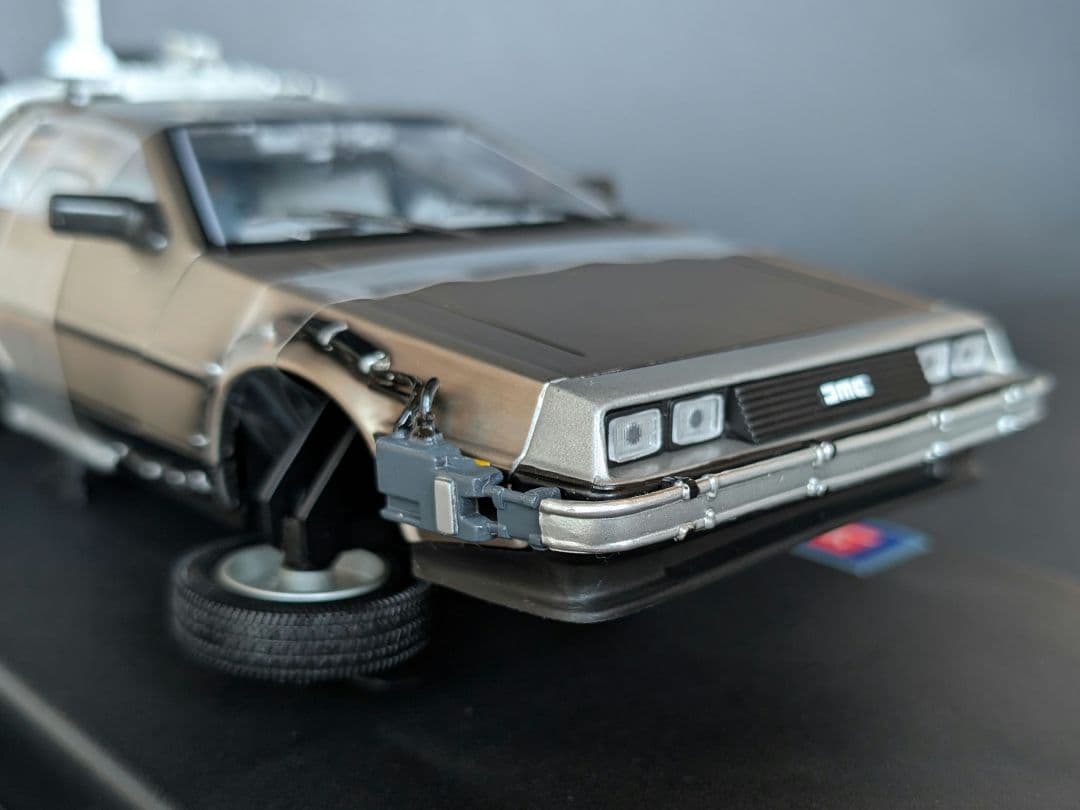SunStar 1/18 バック・トゥ・ザ・フューチャー パート2 デロリアン