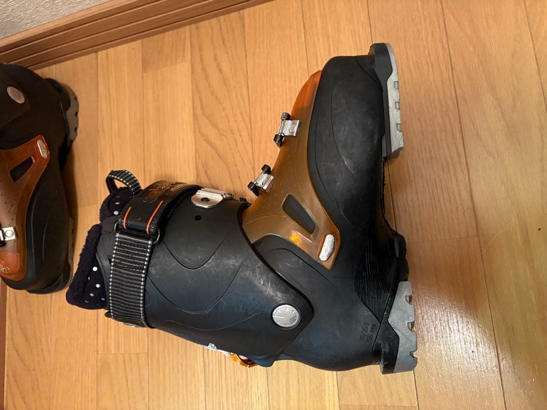 スキー用ブーツ ブラック/オレンジ