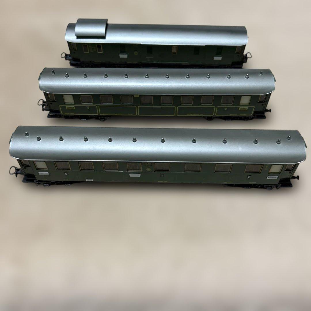 HOゲージ 緑色 客車・機関車 セット
