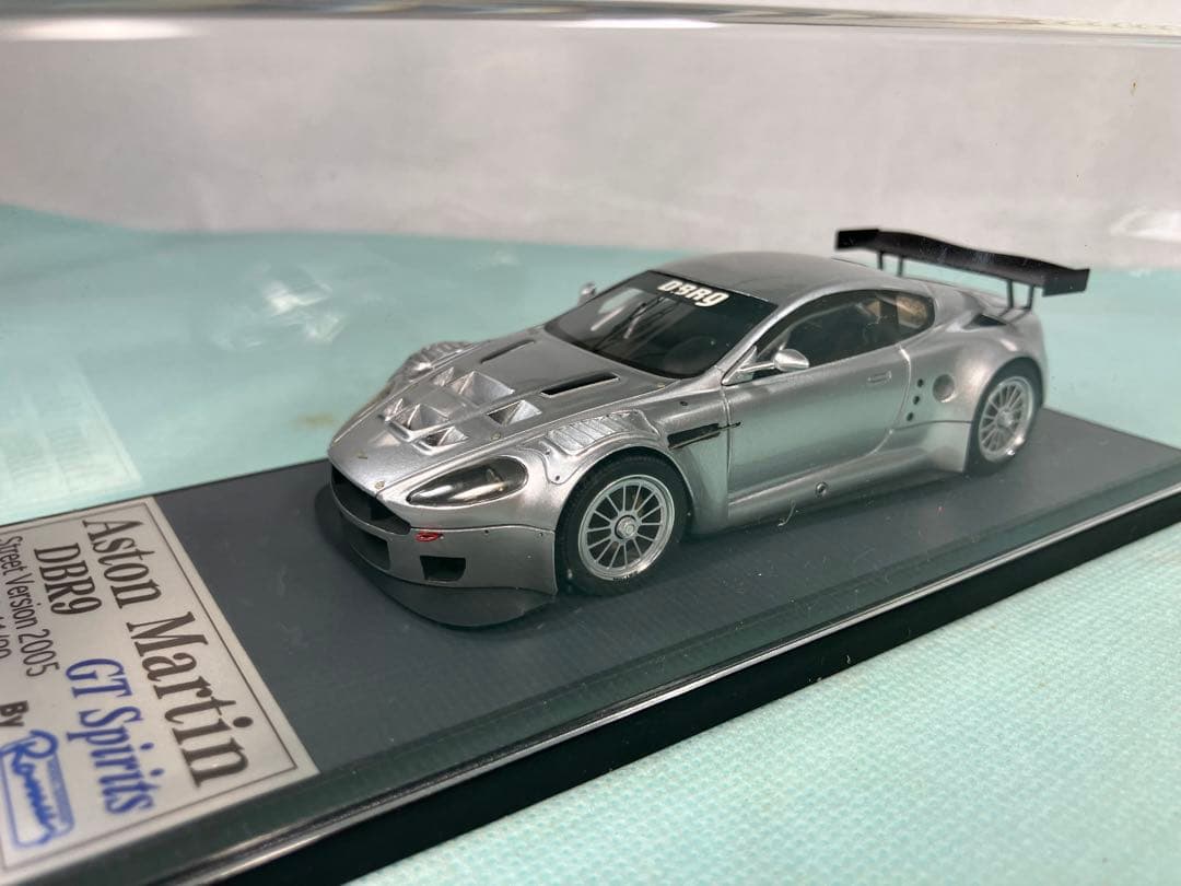 ロム　ＧＴ　Ｓｐｉｒｉｔｓ　アストン・マーティン　ＤＢＲ９　ロードカー　シルバー