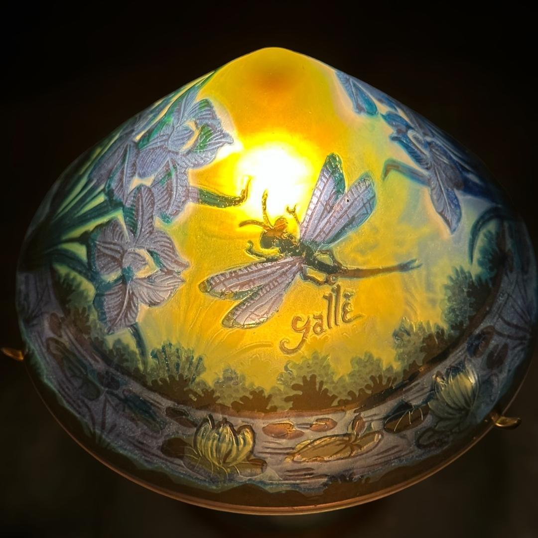 エミールガレ 2灯　蜻蛉文　台座真鍮　カメオ彫り　被せガラス　高さ25cm