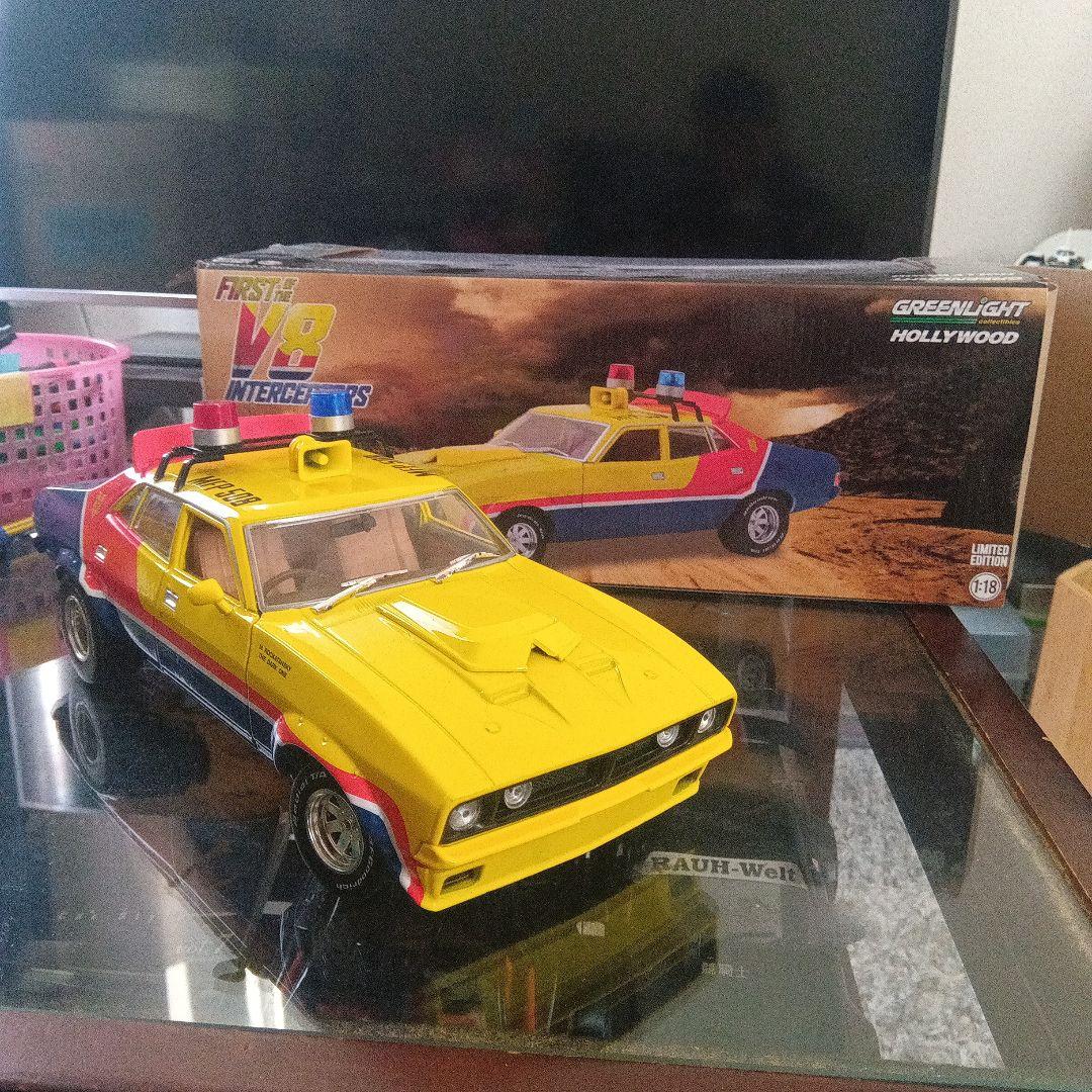 稀少インターセプター ミニカー マックス仕様1/18リアル物