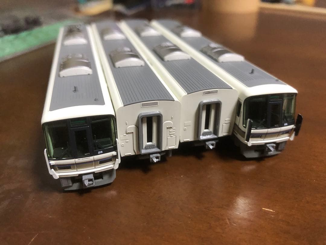 まっつー様　kato 221系リニューアル車4両セット＋223系6000番台