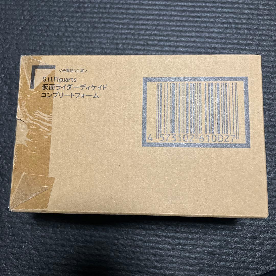 S.H.フィギュアーツ(真骨彫製法) 仮面ライダーディケイド コンプリートフォー