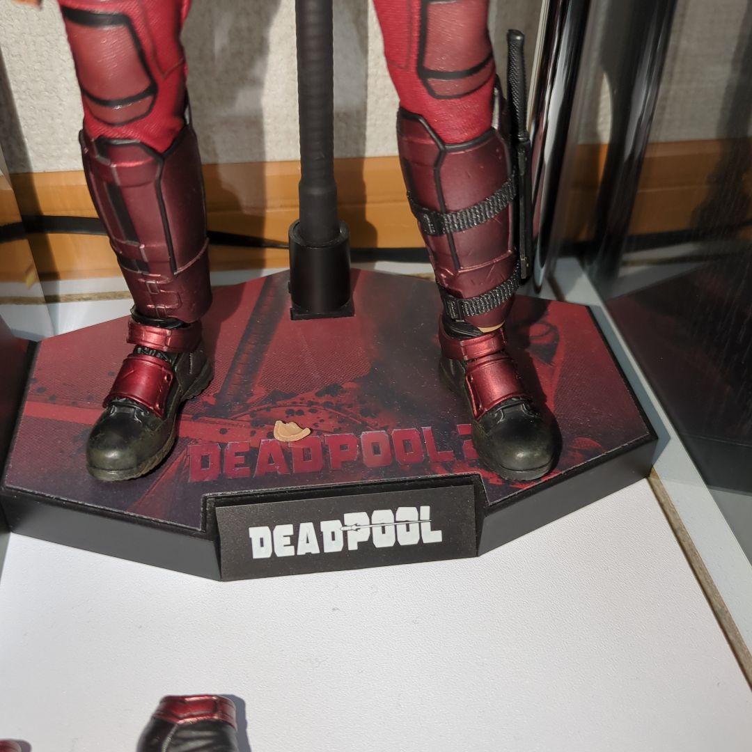 デッドプールホットトイズ