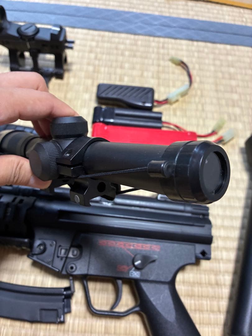 MP5電動ガン マガジン付き