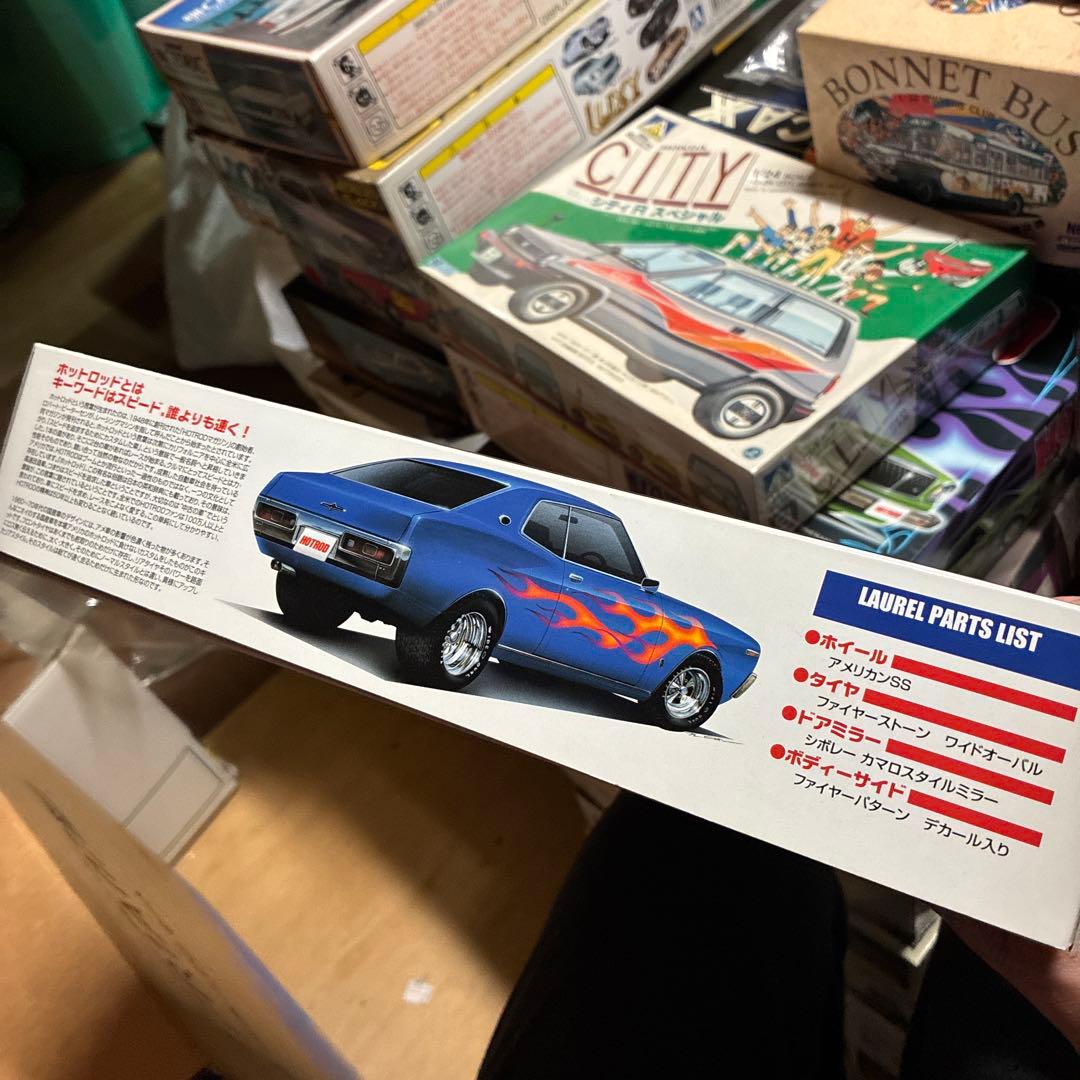 青島HOT ROD LAUREL 1/24 未組立キット
