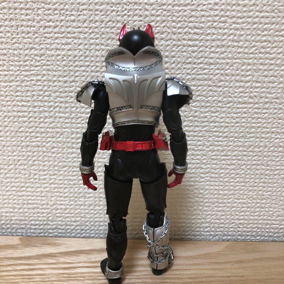 S.H.Figuarts (真骨彫製法) 仮面ライダーキバ キバフォーム