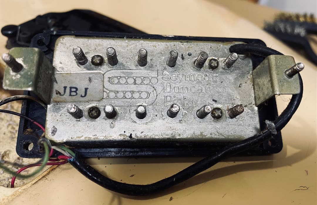 JUNK-FENDER HH E SERIAL 年1986