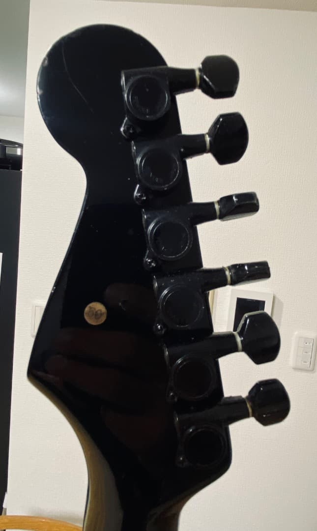 JUNK-FENDER HH E SERIAL 年1986