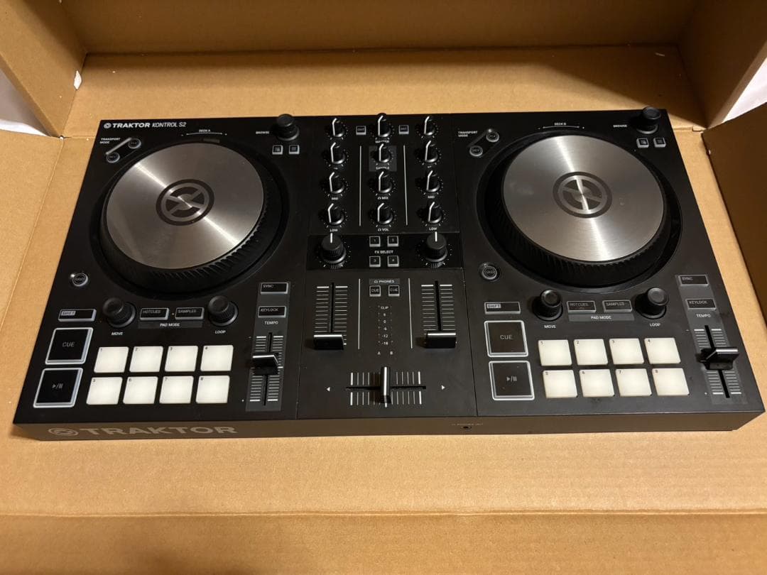 【値下げしました】TRAKTOR S2 MK3 DJコントローラー