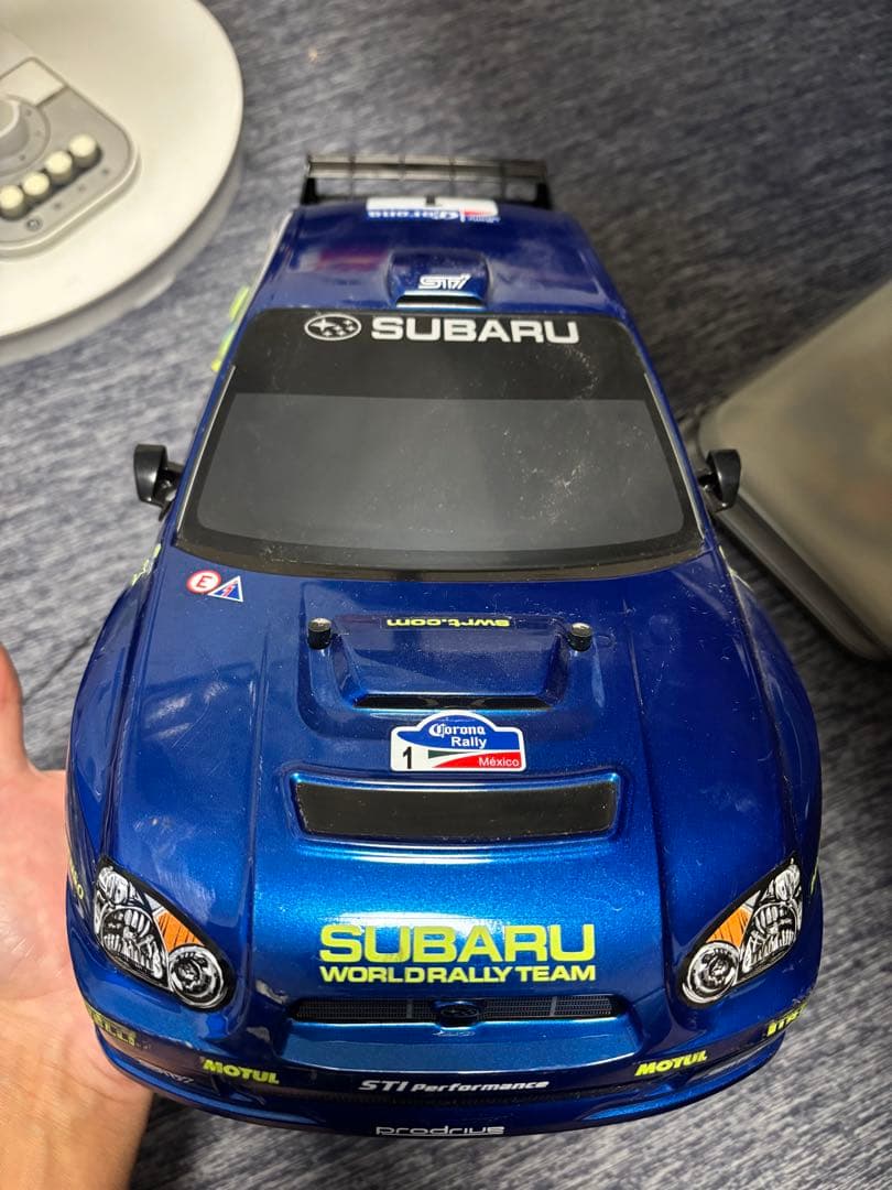 SUBARU WRX STi ラジコンカー 本体とリモコン　TT-01