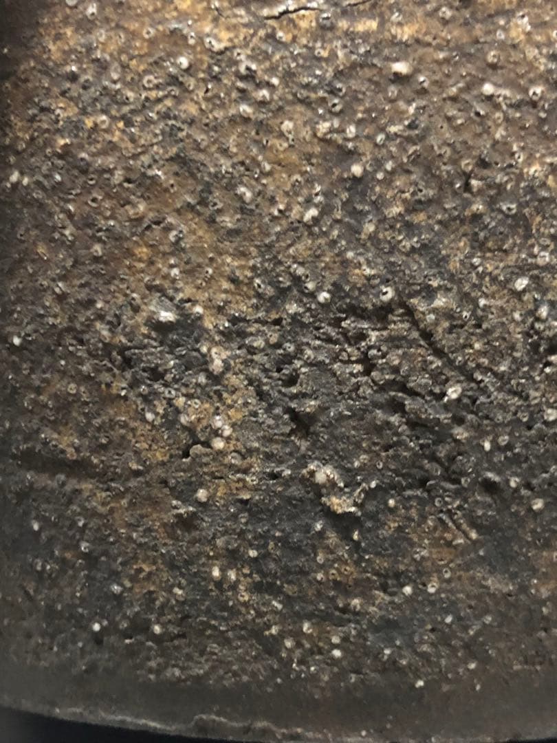 美しい古美術◾️蔵から釉薬のプチプチしたかなり雰囲気のある壺、壷、花瓶が出て来た。