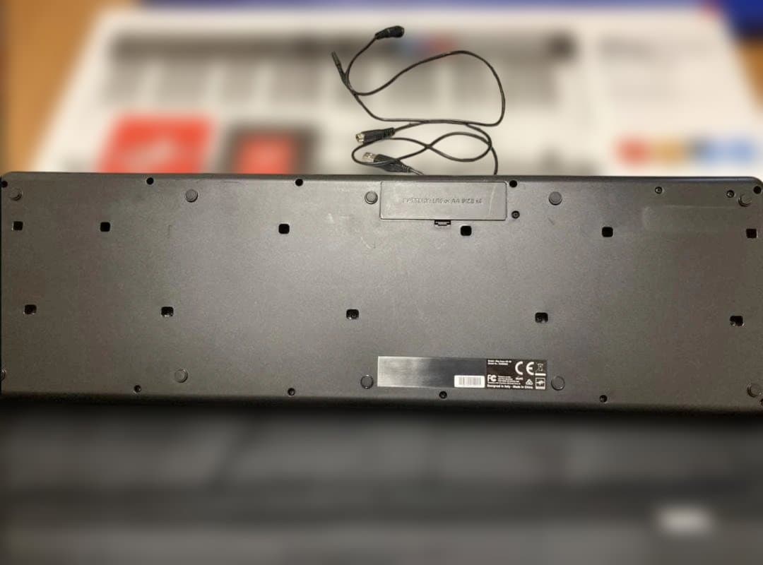 【美品・箱あり】iRig Keys I/O 49 MIDIキーボード　PC直結