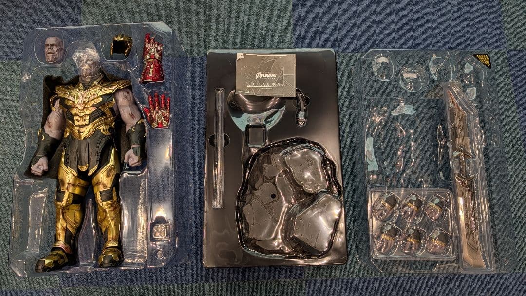 ト*す様 ホットトイズ サノス バトルダメージ版 アベンジャーズエンドゲーム M