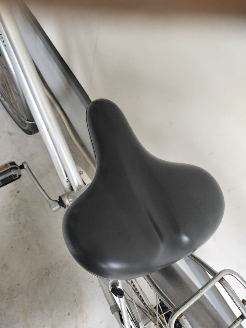 ブリジストンシルバー シティサイクル 前カゴ付き