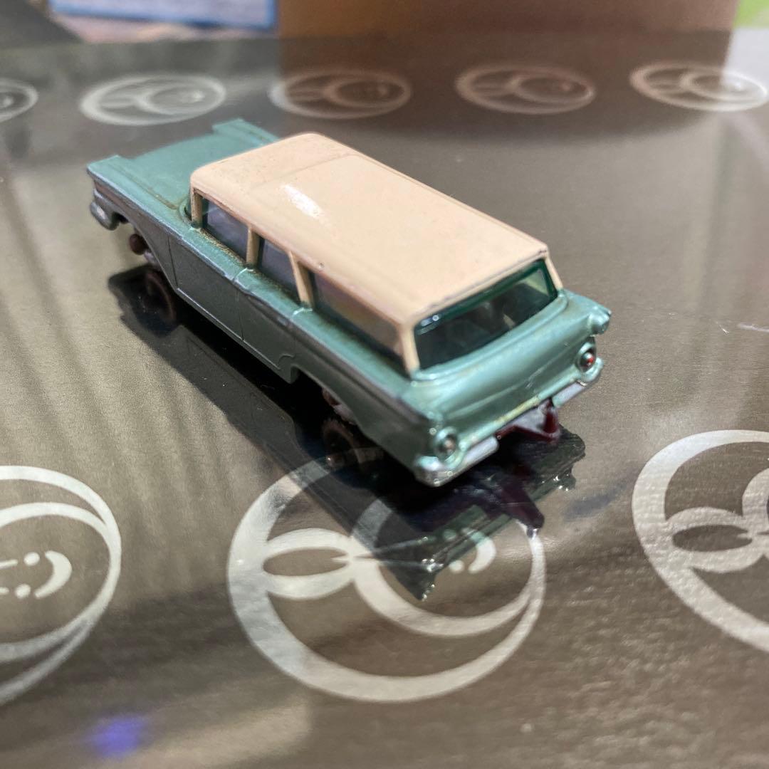 マッチボックス　ミニカー