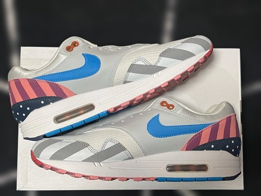 Nike Air Max カラフルシューズ