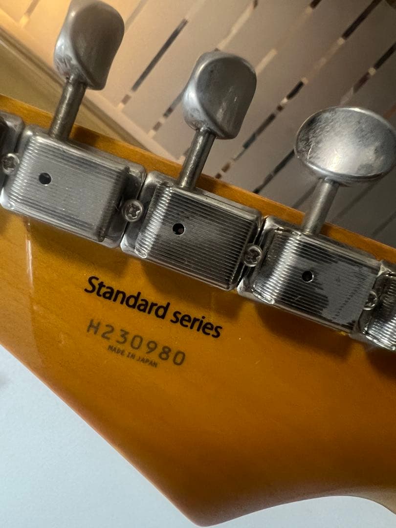 ストラト　HISTORY HST-S-R-3S ヒストリースタンダードギター