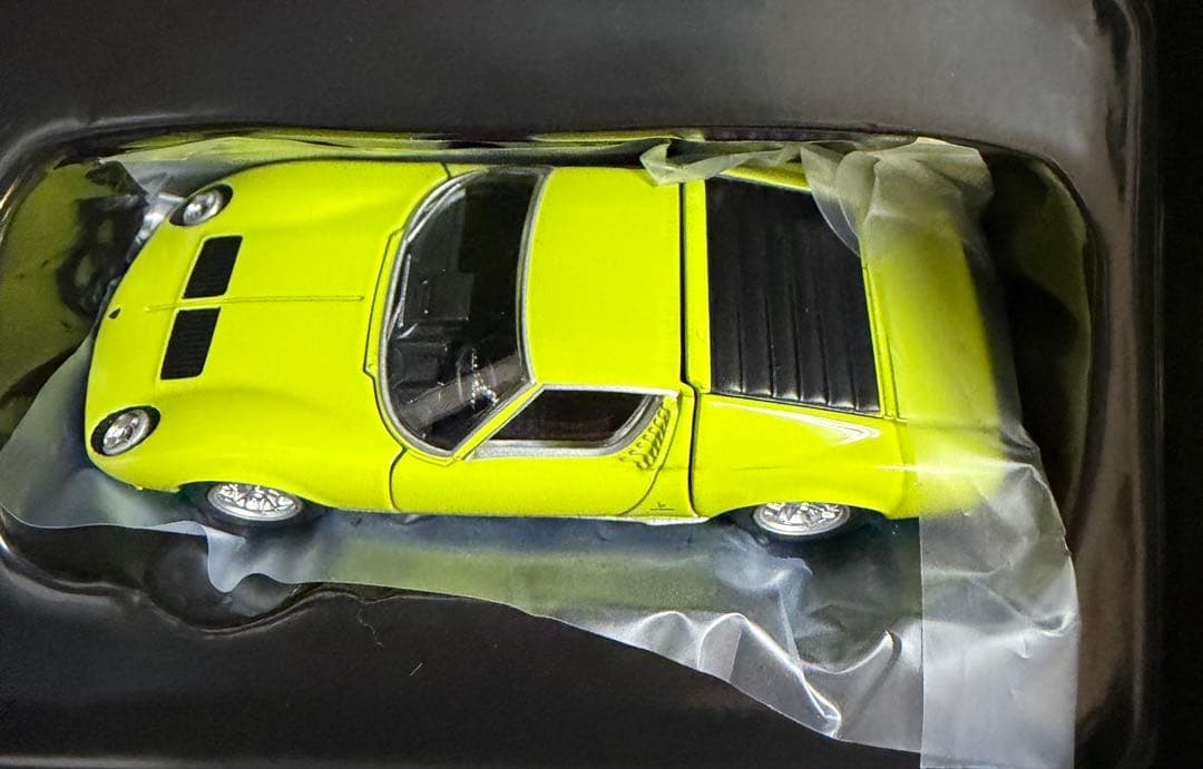 トミカリミテッドヴィンテージ　ランボルギーニ ミウラ S キミドリ