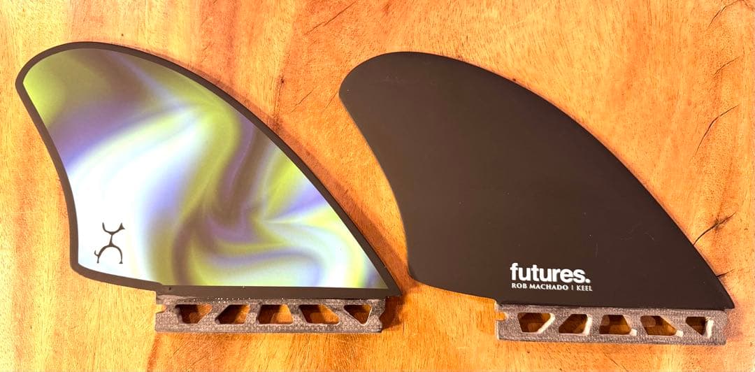 新品未使用futures Rob Machadoツインキール フィンケース付