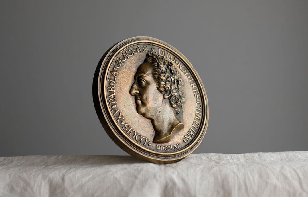 フランス ルイ15世高浮彫 メダル レプリカ彫刻 アンティーク風 ヴィンテージ